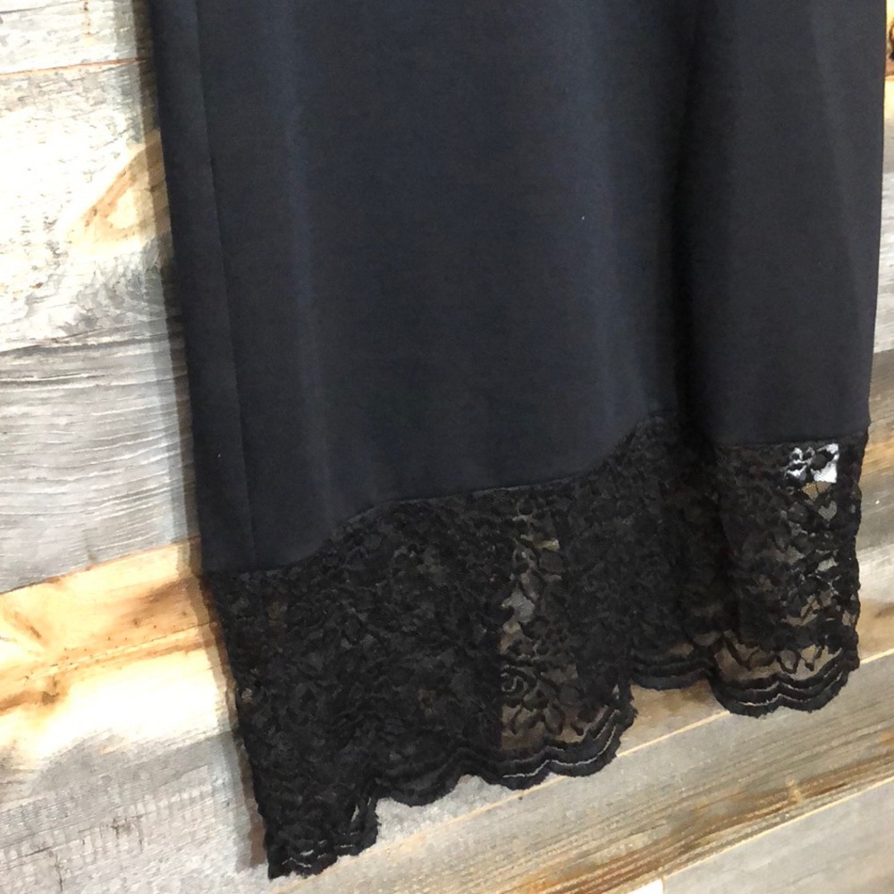 LBD | Alison Andrews | Lace Dress | M - Picture 7 of 8